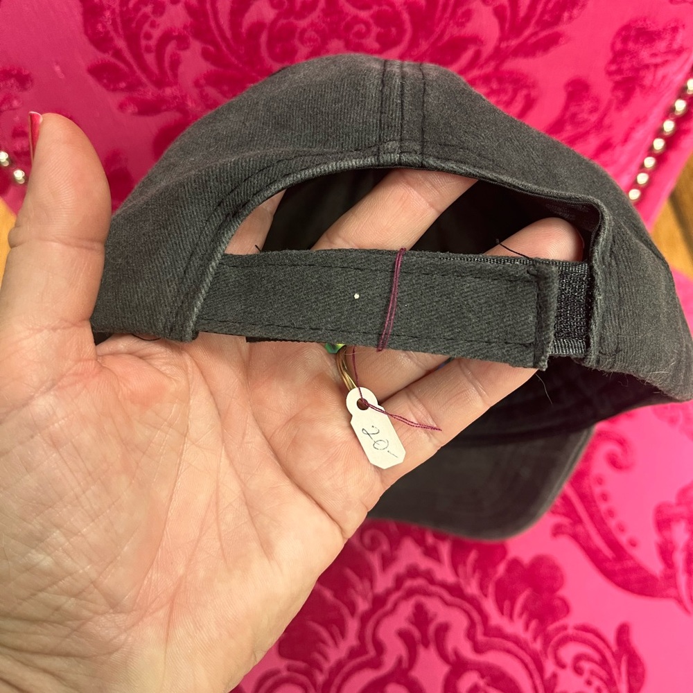 Hat - Picture 3 of 3
